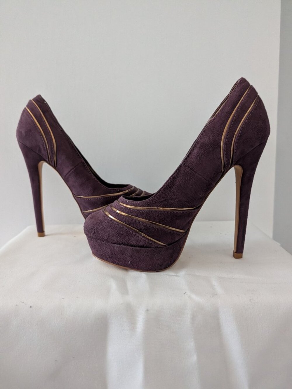 Marco Santi Purple Heels Women's Size 7M